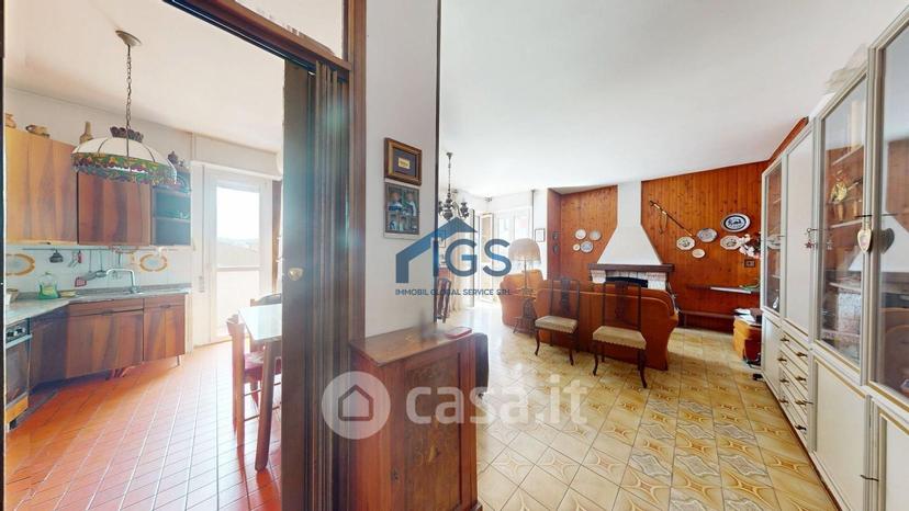 Quadrilocale in Via Luigi Gadola 32 — foto 3 di 26