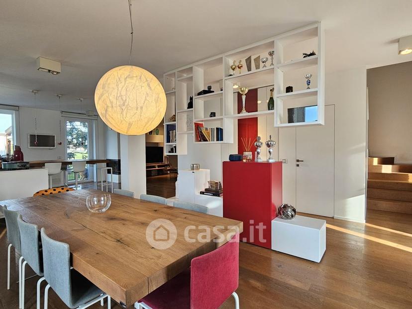 Villa in Via Monte Nero 15 — foto 20 di 35