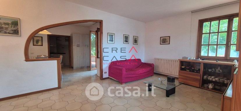 Villa in Via Eugenio Montale