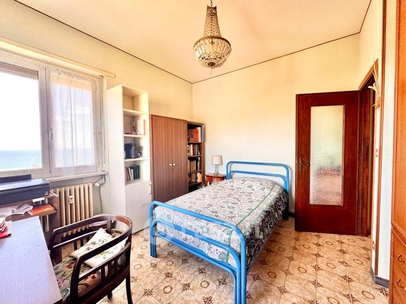 Quadrilocale in Via Ivanoe Amoretti 42 — foto 28 di 34