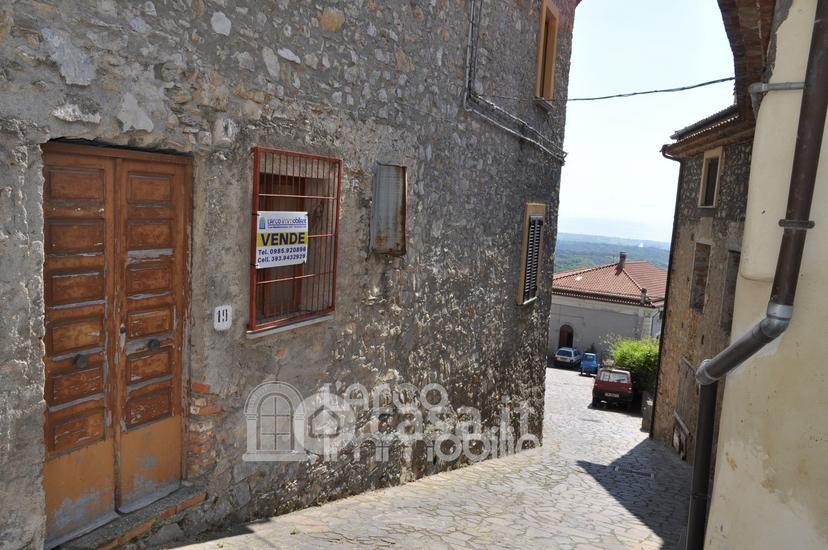 Appartamento in Via Fontana della Terra — foto 44 di 49