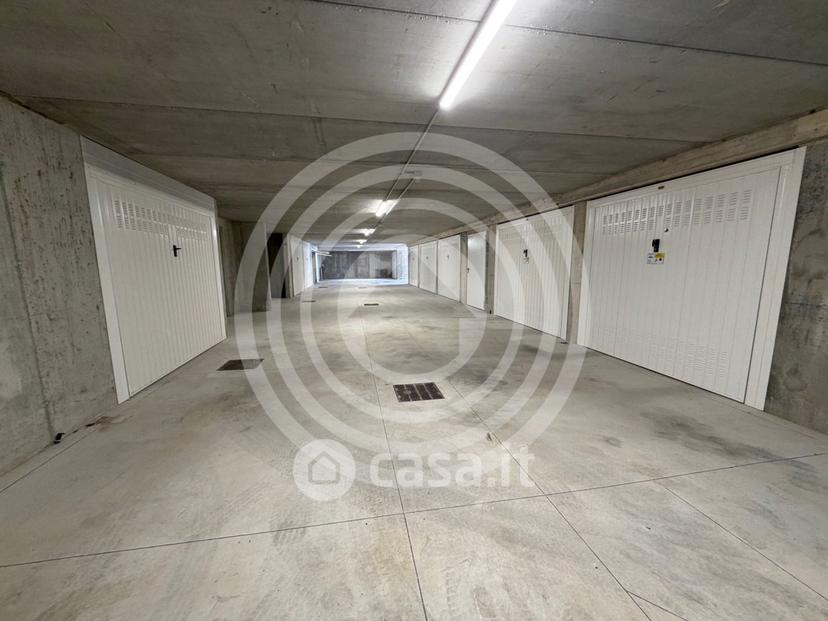 Trilocale in Via Filippo Turati 10 — foto 16 di 20