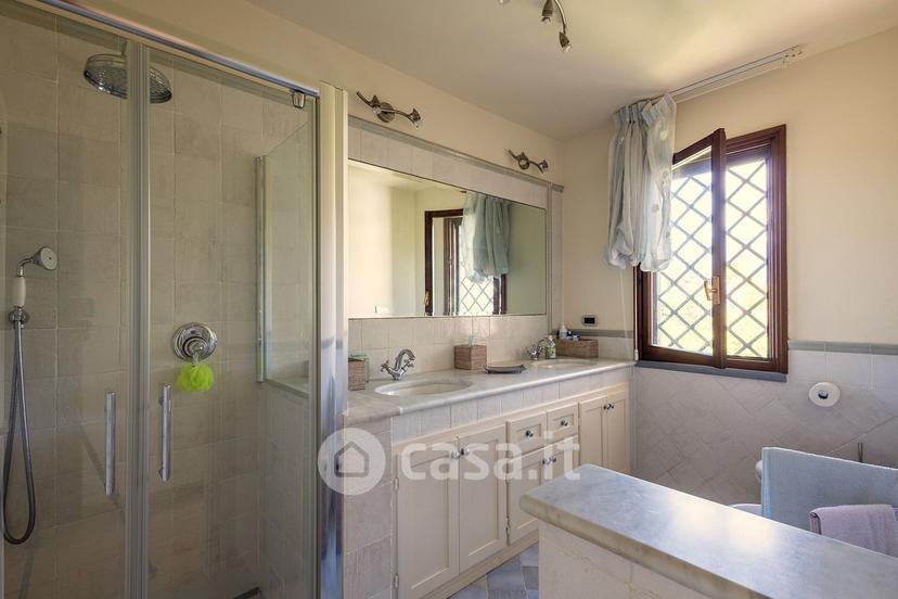 Villa in Via XX Settembre — foto 27 di 28