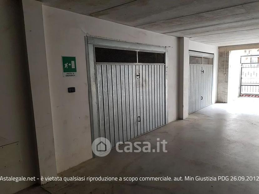 Quadrilocale in Via Girolamo Savonarola 3 — foto 12 di 16