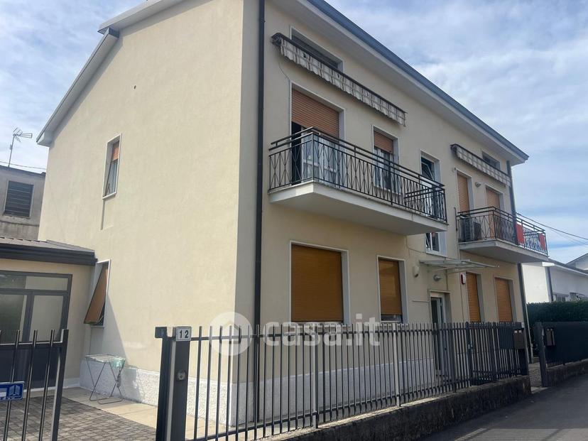 Trilocale in Via Prealpi — foto 20 di 23