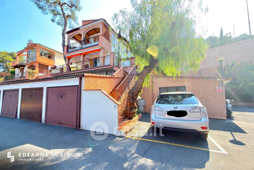 Trilocale in Via Aurelia 111 — foto 9 di 38