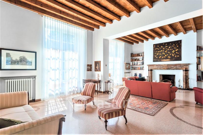 Villa in Viale Kennedy — foto 25 di 30