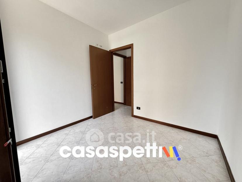 Trilocale in Via Sandro Pertini 9 -1 — foto 25 di 32