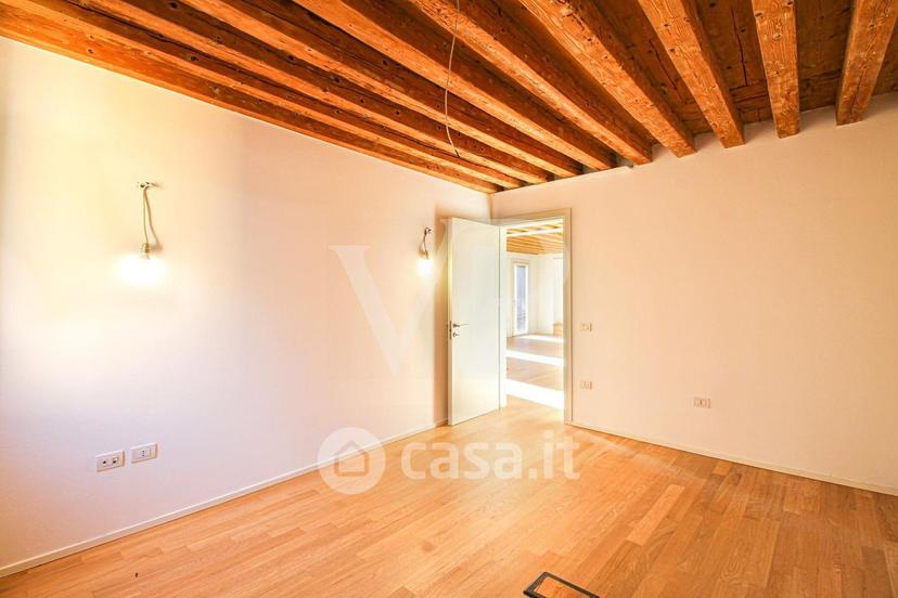Trilocale in Piazza della Biade — foto 15 di 16