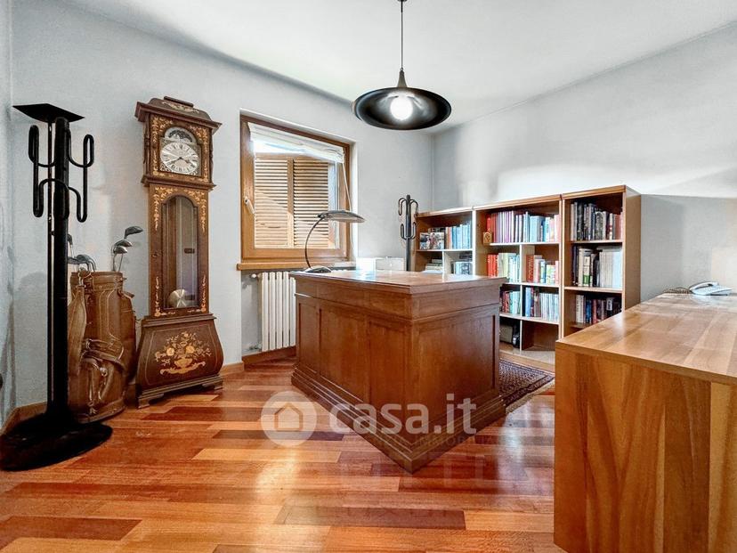 Villa in Via C. Battisti 84 — foto 22 di 39
