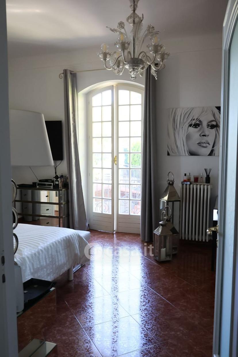 Villa in Roma 10 — foto 17 di 89