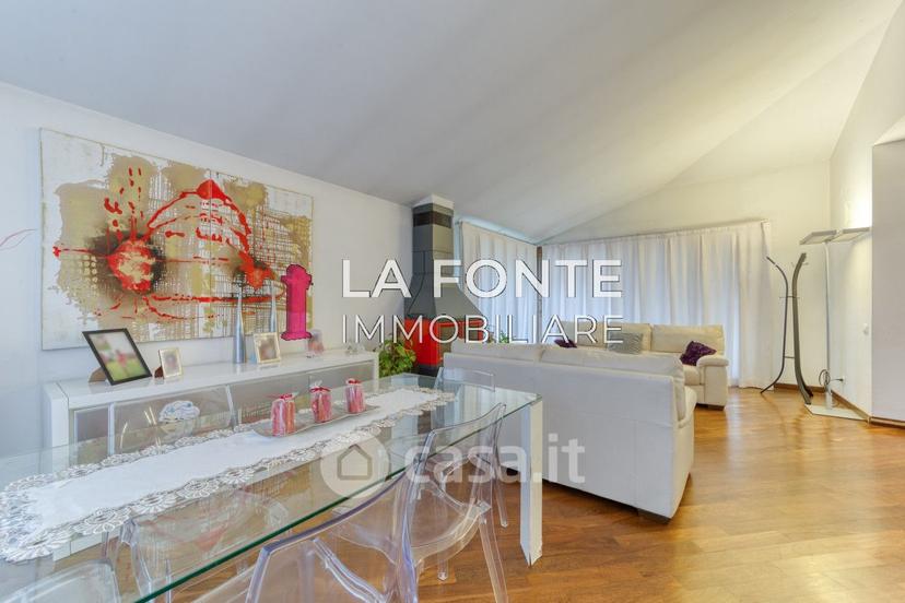 Villa in Via Lombardia — foto 5 di 29