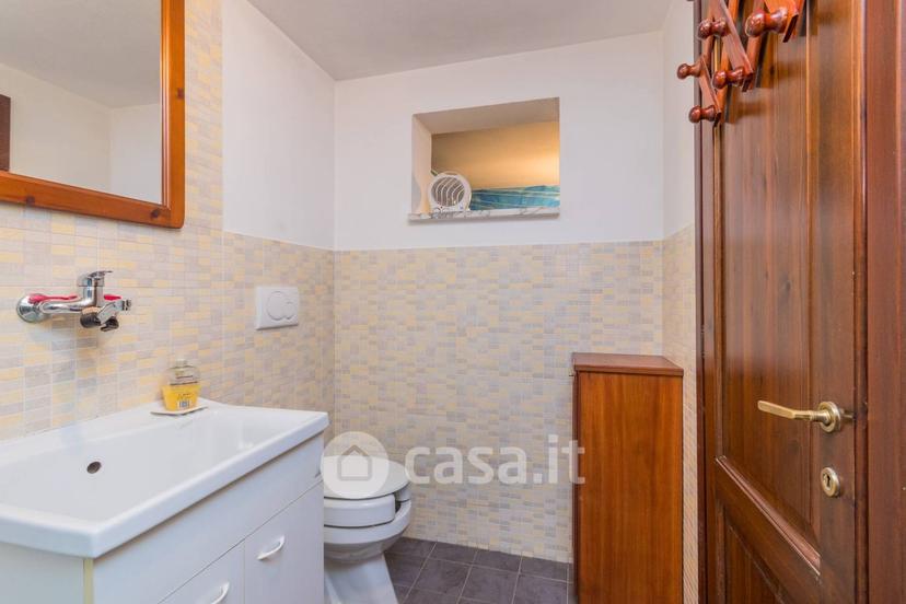 Villa in Via Cavour 24 — foto 29 di 33