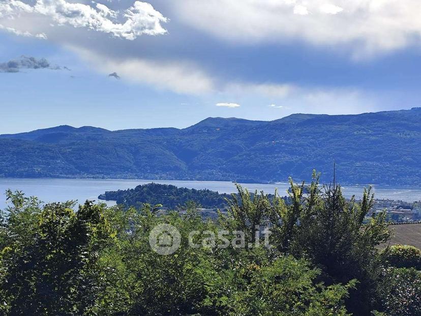 Villa in Via degli Alpini 1 — foto 23 di 41