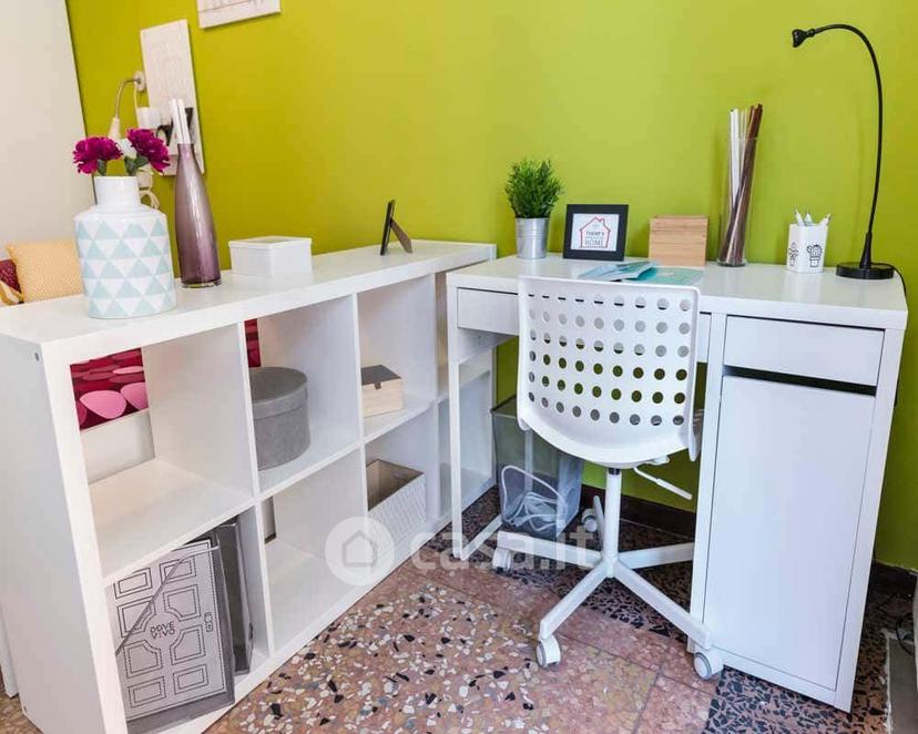 Stanza in Viale Giovanni Vicini 20 — foto 4 di 10