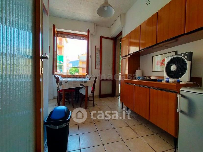 Quadrilocale in Via Castelfidardo 9 R — foto 20 di 25