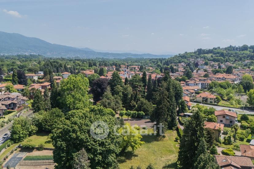Villa in Piazza Leva 1 — foto 17 di 74