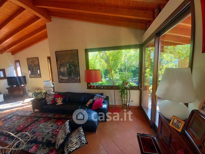 Villa in Via Papa Giovanni Paolo II 15 — foto 3 di 104