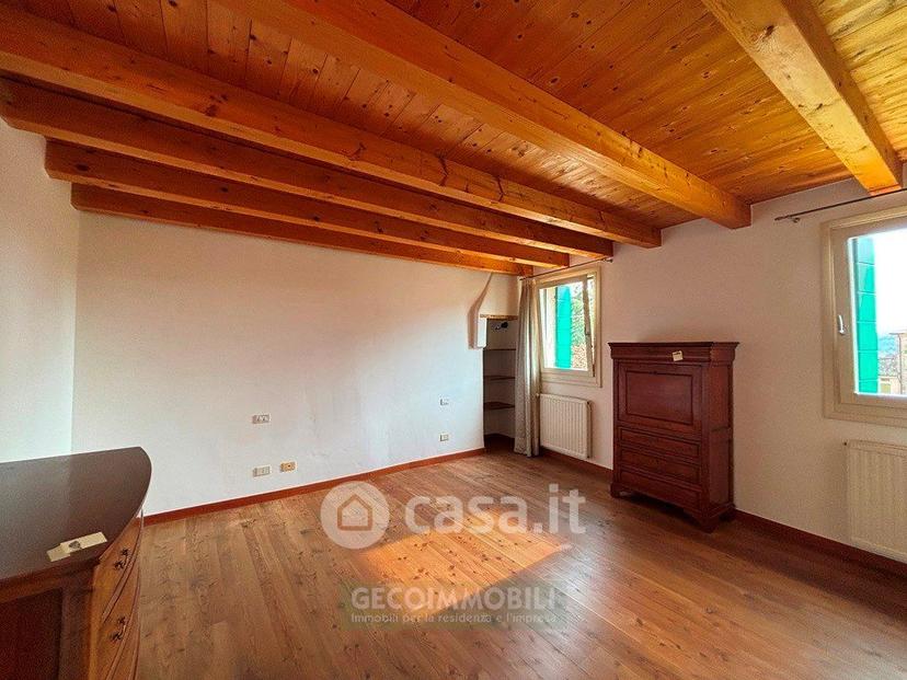 Villa in Via Caldoie — foto 22 di 30