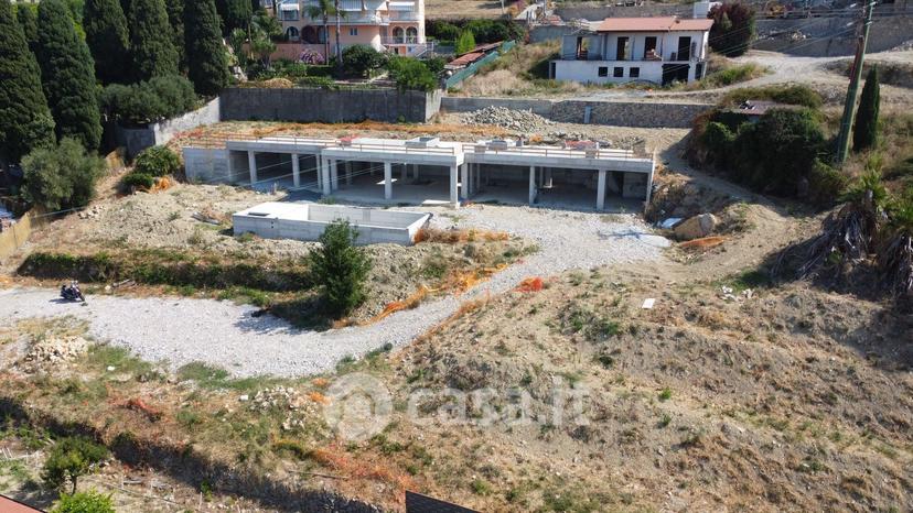 Villa in Via dei Colli 120 — foto 19 di 28