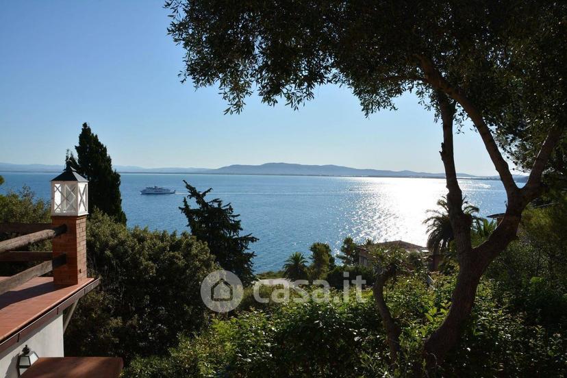 Villa in Via dei Fari 1 — foto 23 di 46