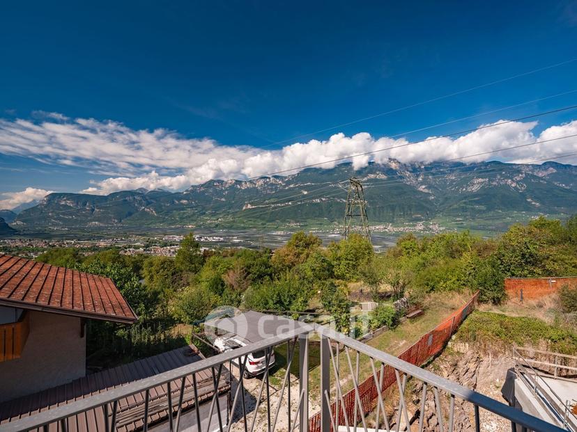 Trilocale in Via delle Querce 1