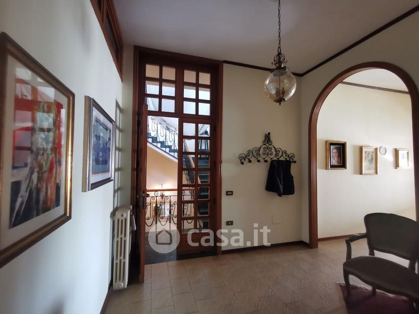 Villa in Via Ascanio Grandi 4 — foto 15 di 49