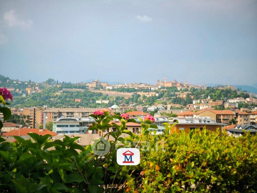 Quadrilocale in Via Giosuè Carducci — foto 24 di 30