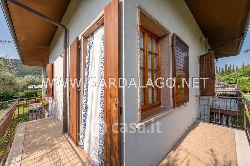 Villa in Via Carlo G. Battistoli — foto 22 di 37