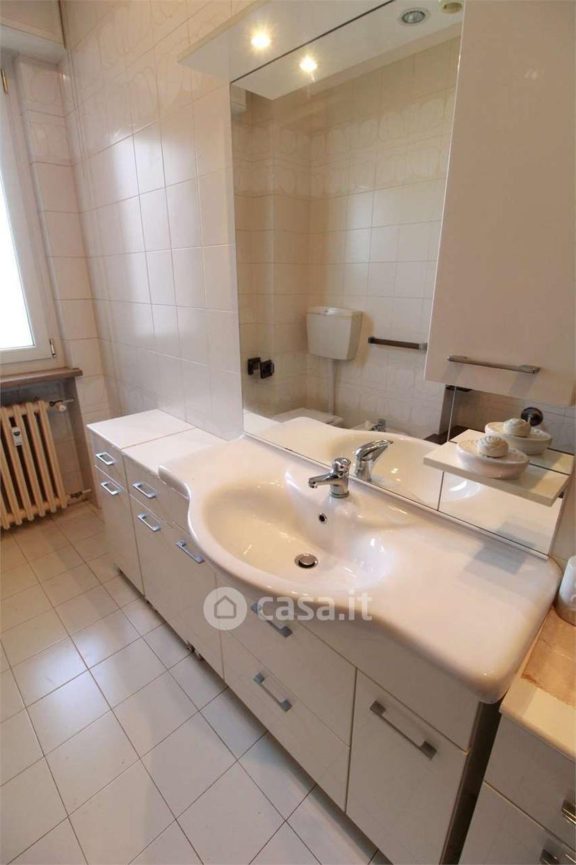 Quadrilocale in Via Fara 31 — foto 9 di 39