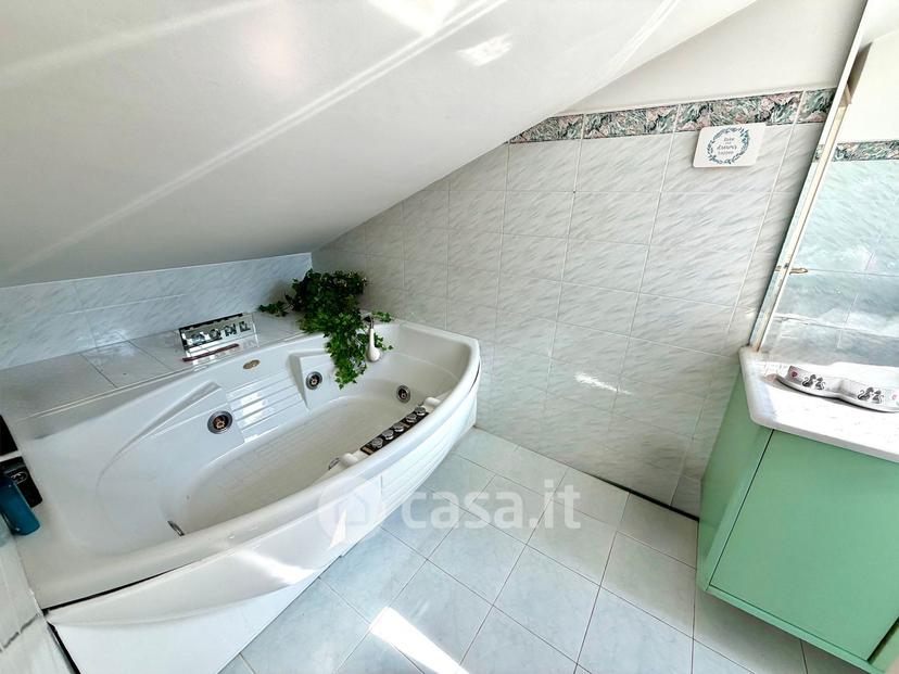 Villa in Via dei Pini 29 — foto 18 di 35