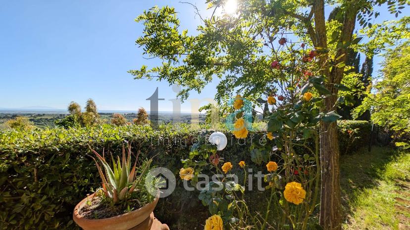 Villa in Via Cecinese — foto 45 di 56