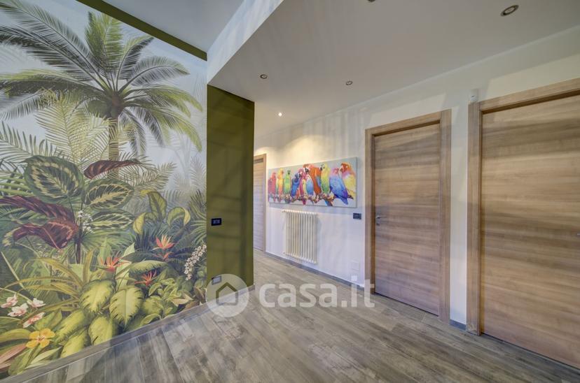 Villa in Via Casale 320 — foto 10 di 51