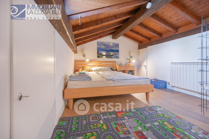 Villa in Via Alessandro Manzoni — foto 9 di 53