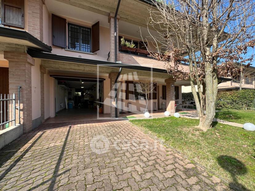 Villa in Via Gianni Rodari 16 — foto 29 di 89