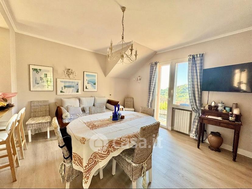 Villa in Via delle Scuole — foto 7 di 73