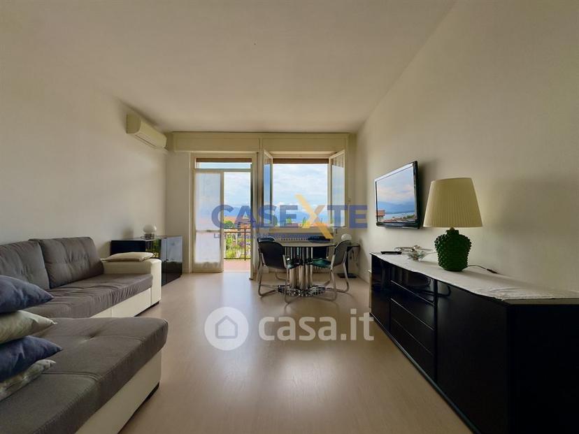 Trilocale in Via Como — foto 21 di 32