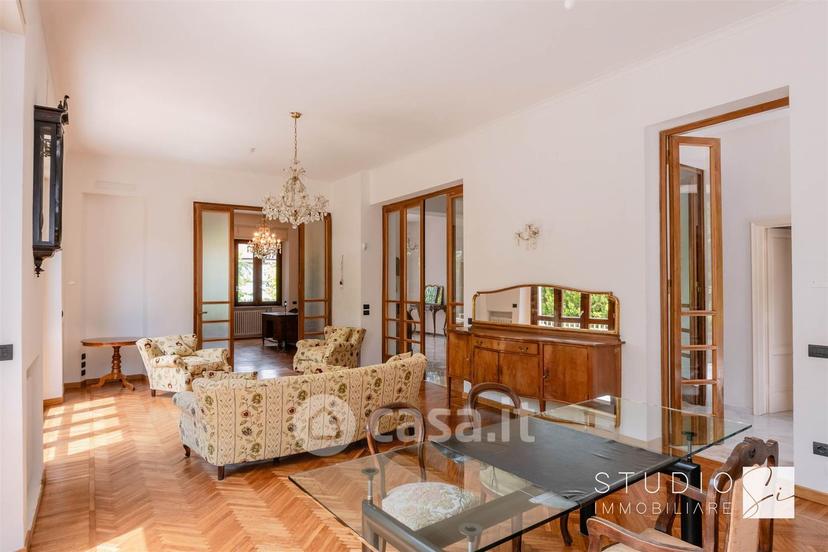 Villa in Viale Libertà — foto 37 di 48