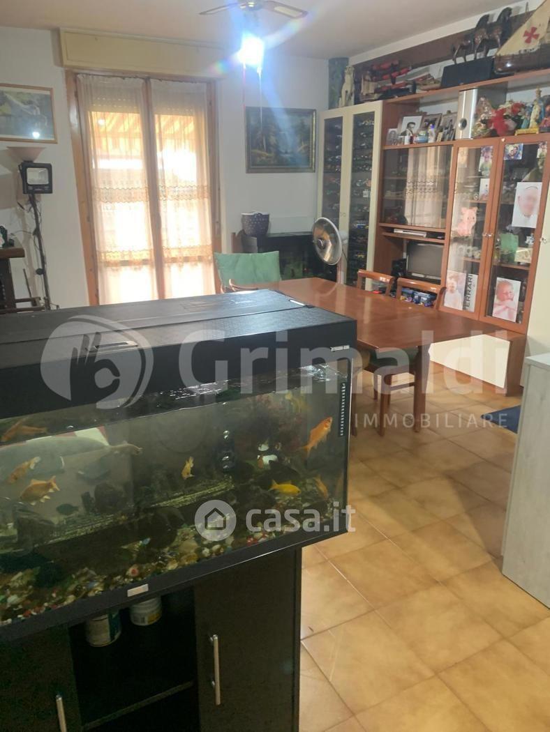Trilocale in Via San Damiano 1 — foto 7 di 29