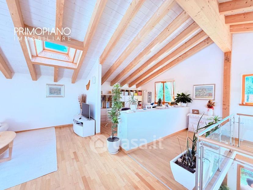 Villa in Frazione Frisanchi — foto 15 di 39