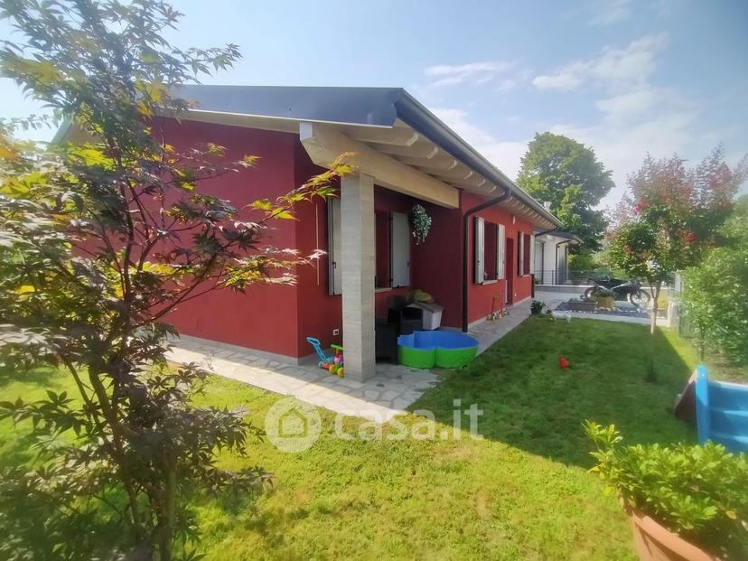 Villa in Via dei Gerani 1 — foto 34 di 37