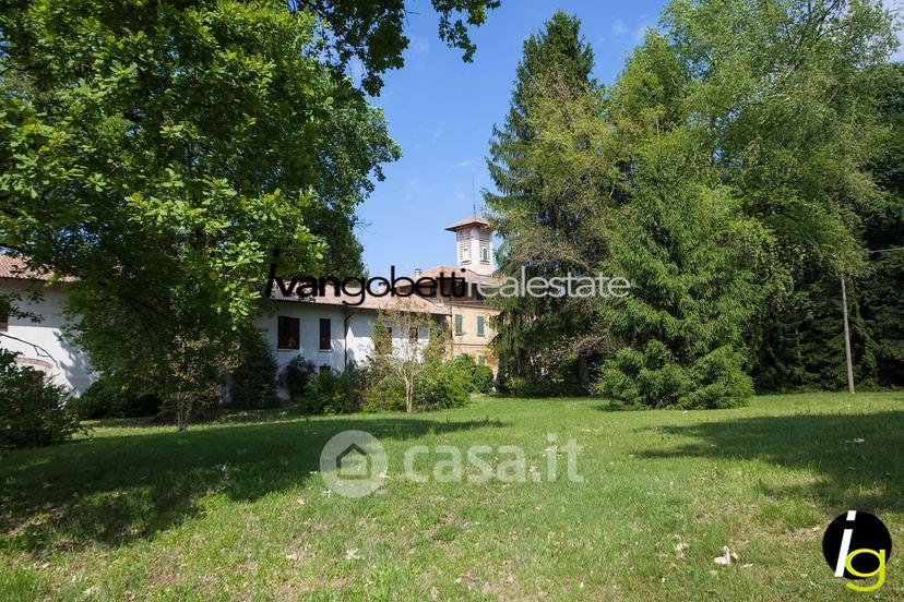 Villa in Via Sempione 13 — foto 29 di 40