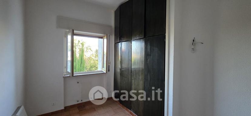 Trilocale in Via Livorno — foto 13 di 24
