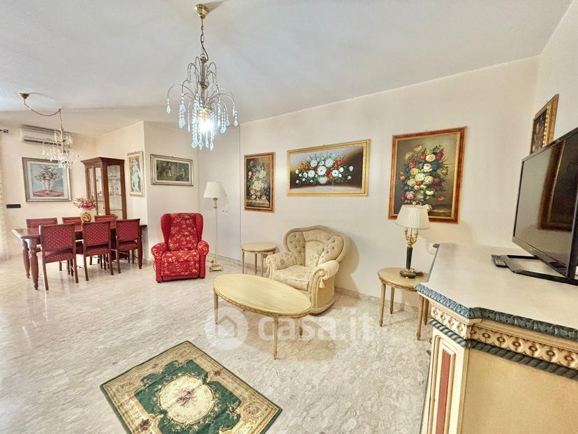 Bilocale in Via Vittorio Veneto 205 — foto 19 di 26