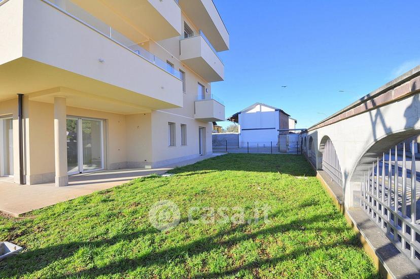 Trilocale in Via Monte Grappa 3 — foto 4 di 29