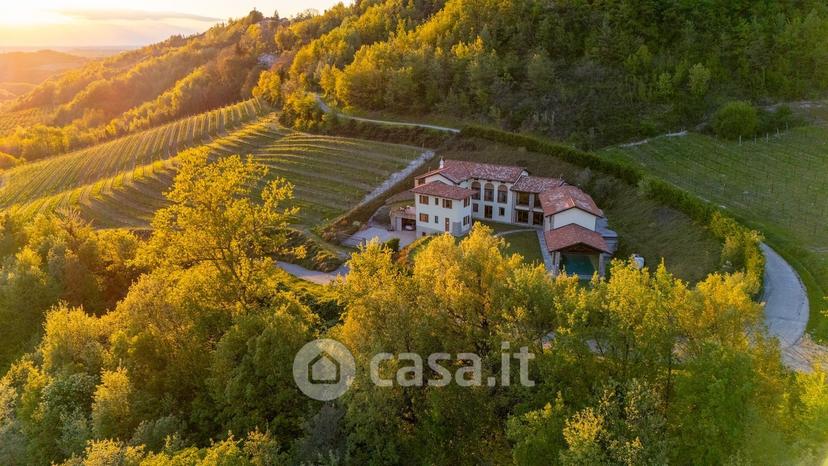 Villa in Corso Langhe — foto 10 di 16