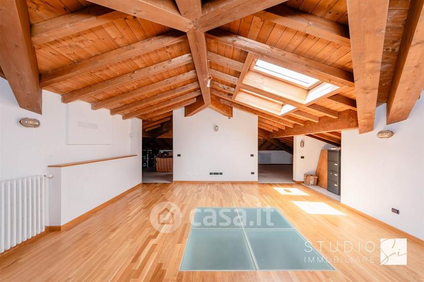 Villa in Viale Libertà — foto 43 di 48