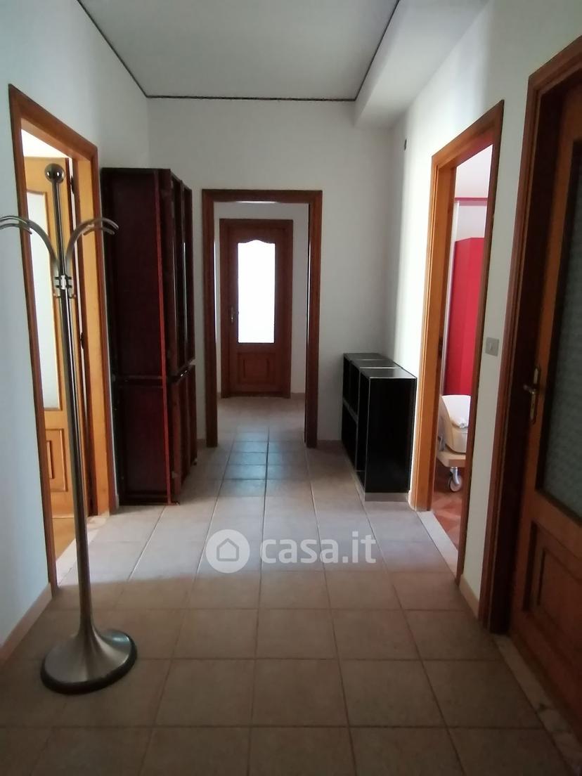 Stanza in Via Carlo Baffi 7 — foto 7 di 24