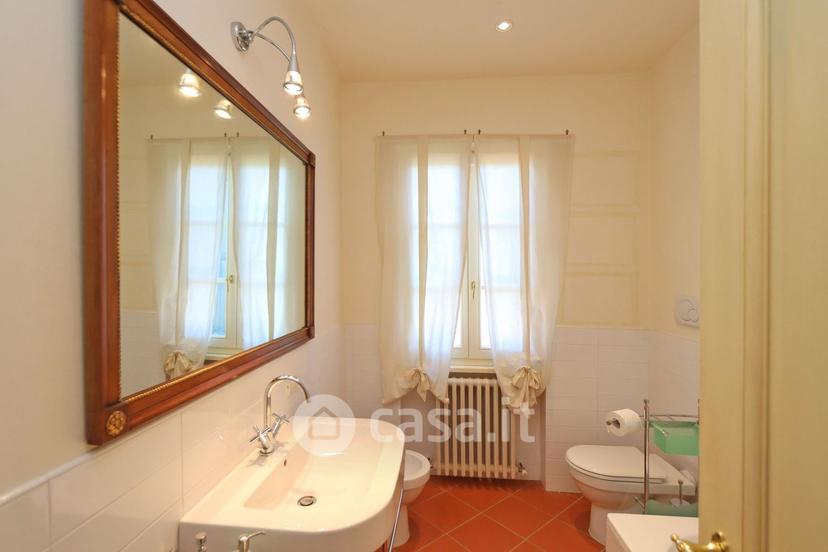 Villa in Viale Alcide de Gasperi 2 — foto 4 di 34