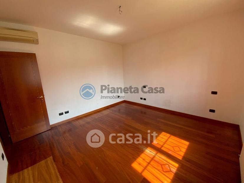 Villa in Via Antonio Simeone Sografi 11 — foto 33 di 33